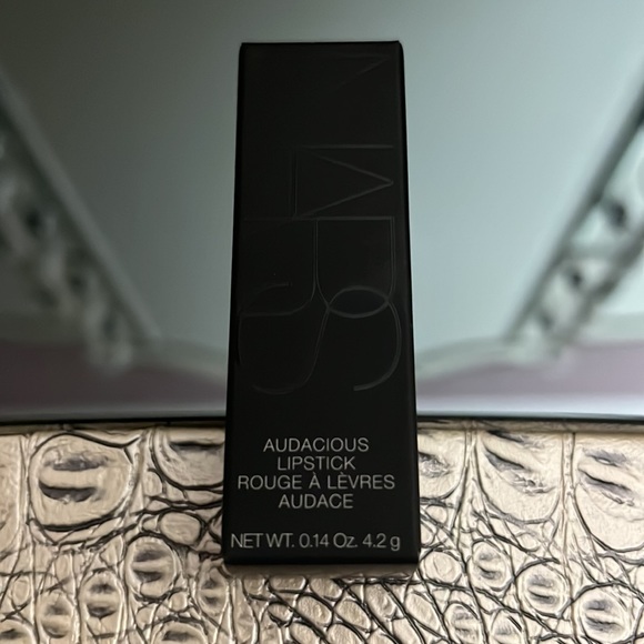 NIB! Nars Audacious Lipstick In Color Rita. - Picture 5 of 10
